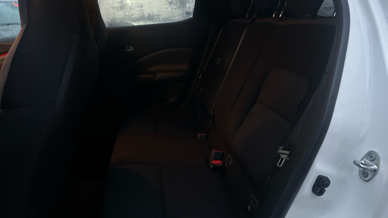 Nissan Juke 1.0 DiG-T N-Connecta 5dr Petrol Hatchback